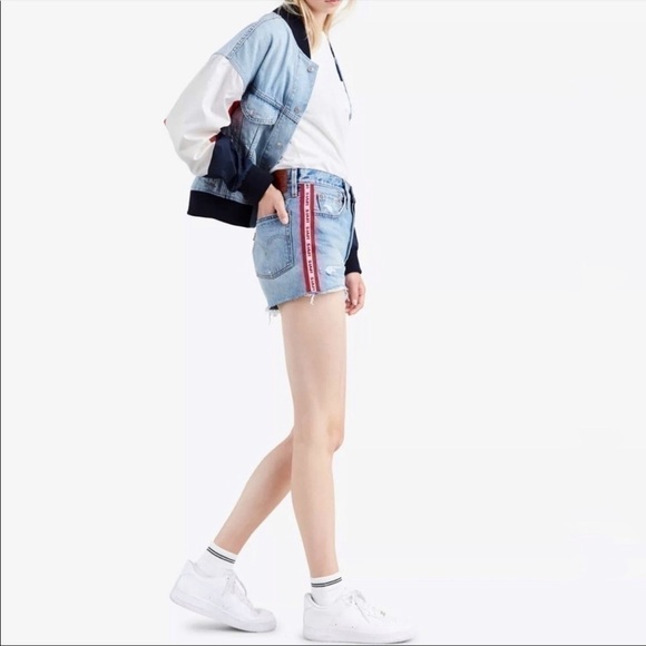 Levi’s Womens Premium 501 Distressed Jean Shorts Levi’s Logo on Sides Size 24 - Picture 1 of 9